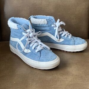 Vans Women's Light Blue Fleece-Lined Sneakers Size 7.5 Men’s 6